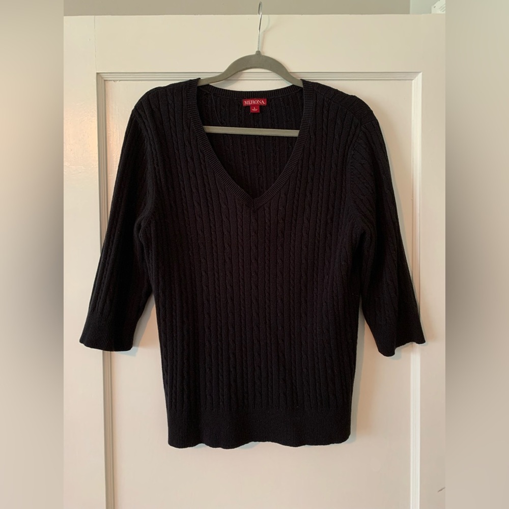 Women’s black v-neck cable knit 3/4 length sleeve sweater. Size large.